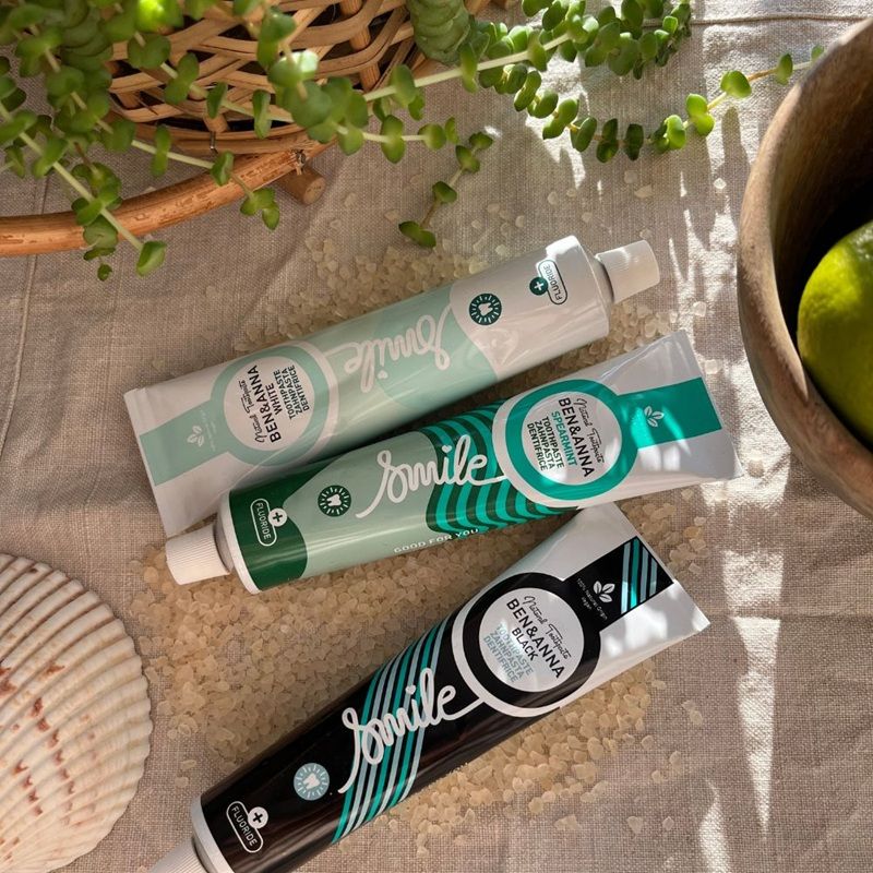 Ben & Anna White zloženie