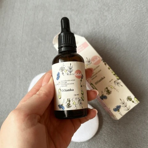 Kvitok Očianka – osvieženie a úľava pre unavené oči