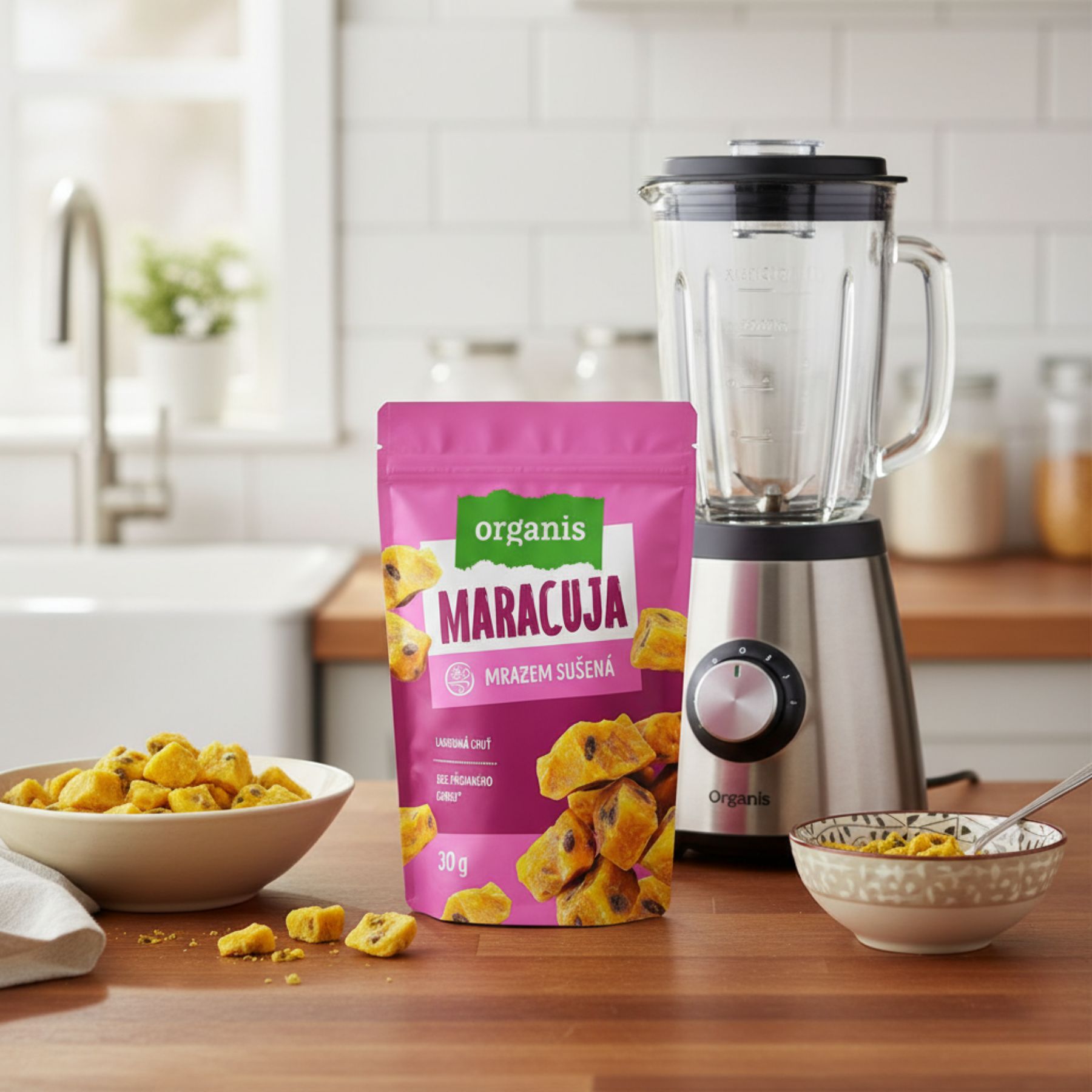 Mrazom sušené kocky marakuje na drevenom pozadí